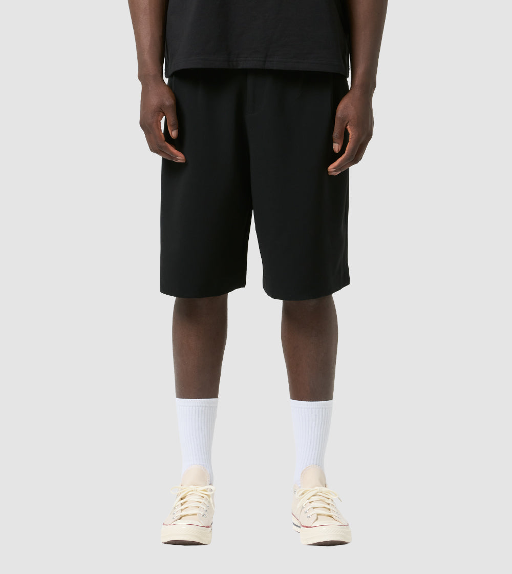Kuro Shorts Black
