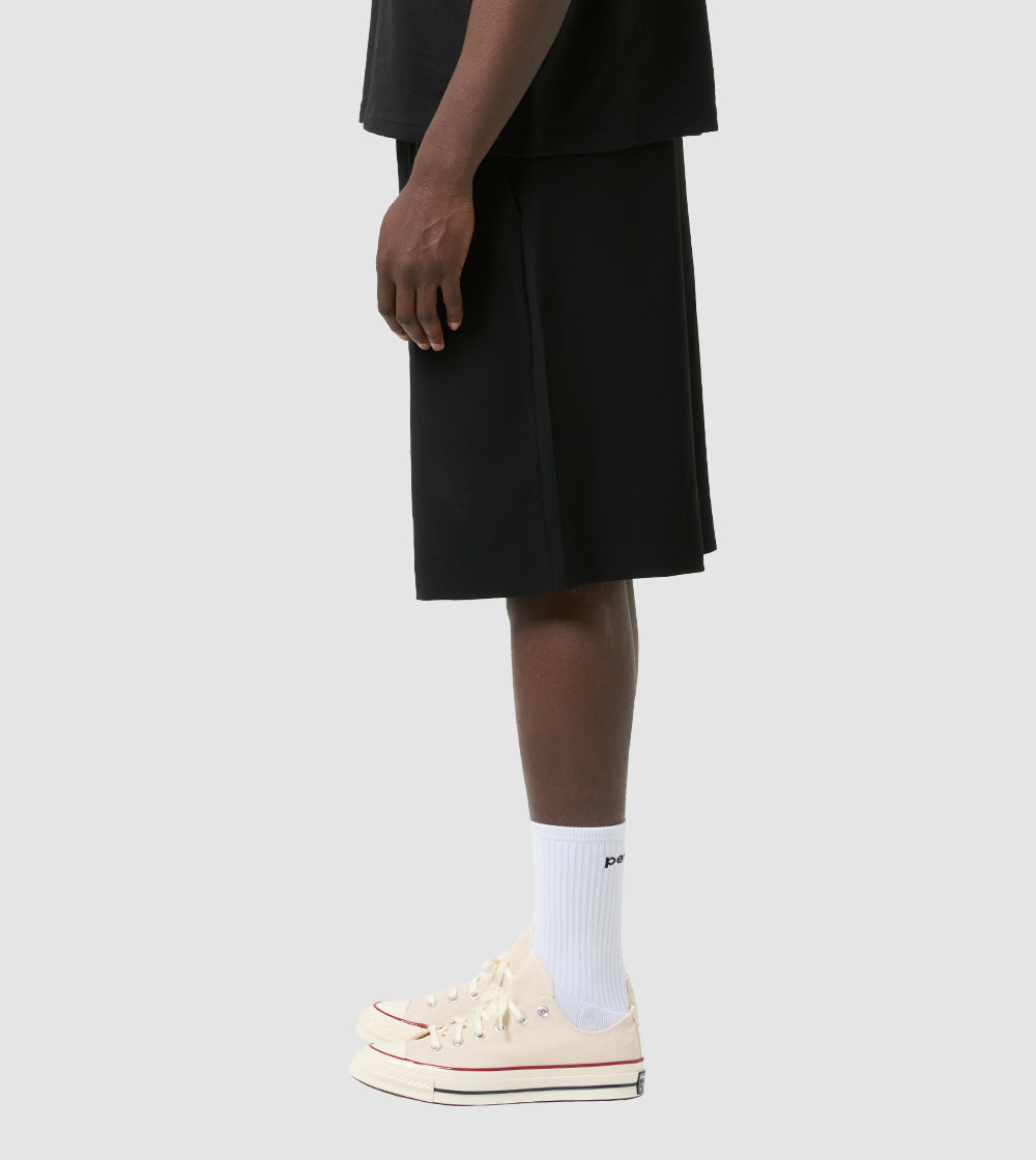 Kuro Shorts Black