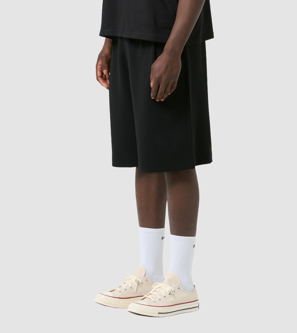 Kuro Shorts Black
