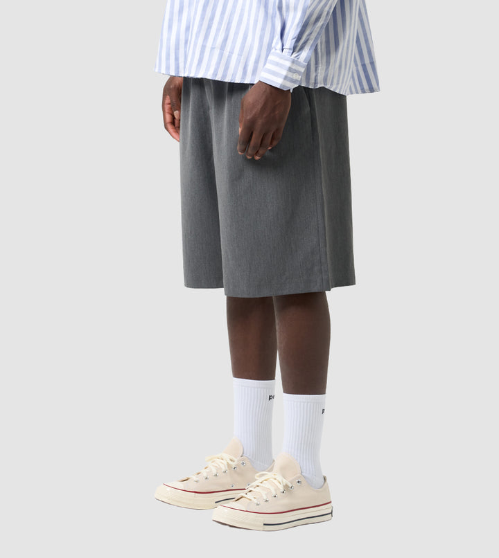 Pleated Shorts Grey